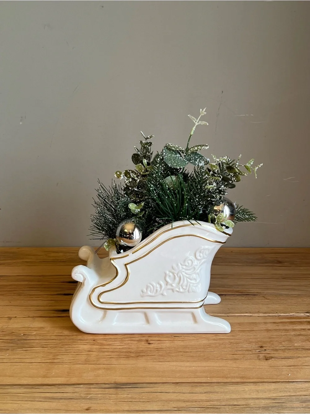 Ceramic Holiday Sleigh Tabletop Artificial Planter Centerpiece-NWT